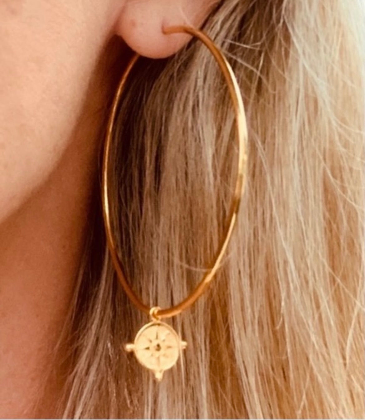 ALLEGRA HOOP EARRINGS