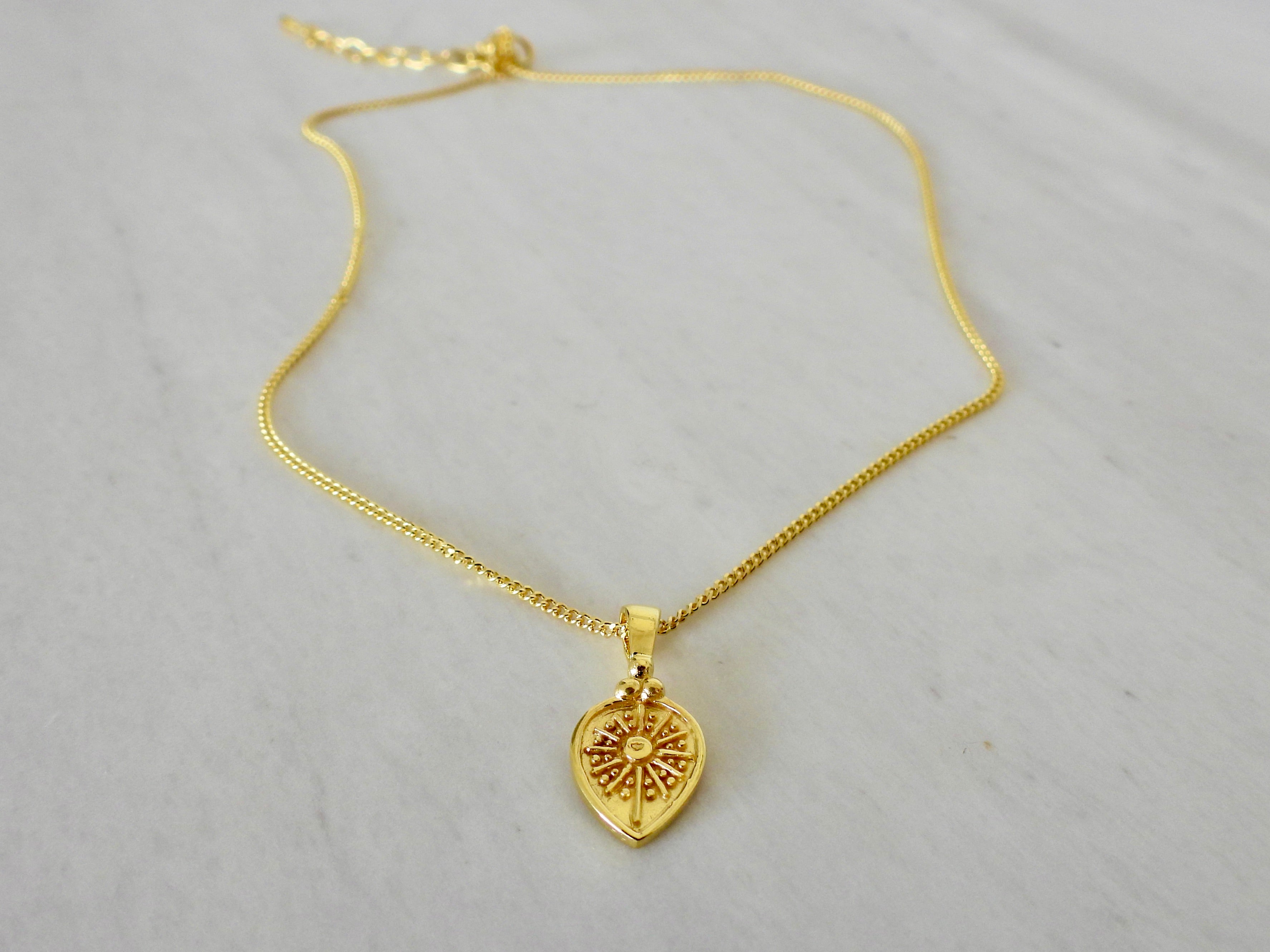 SUNI NECKLACE
