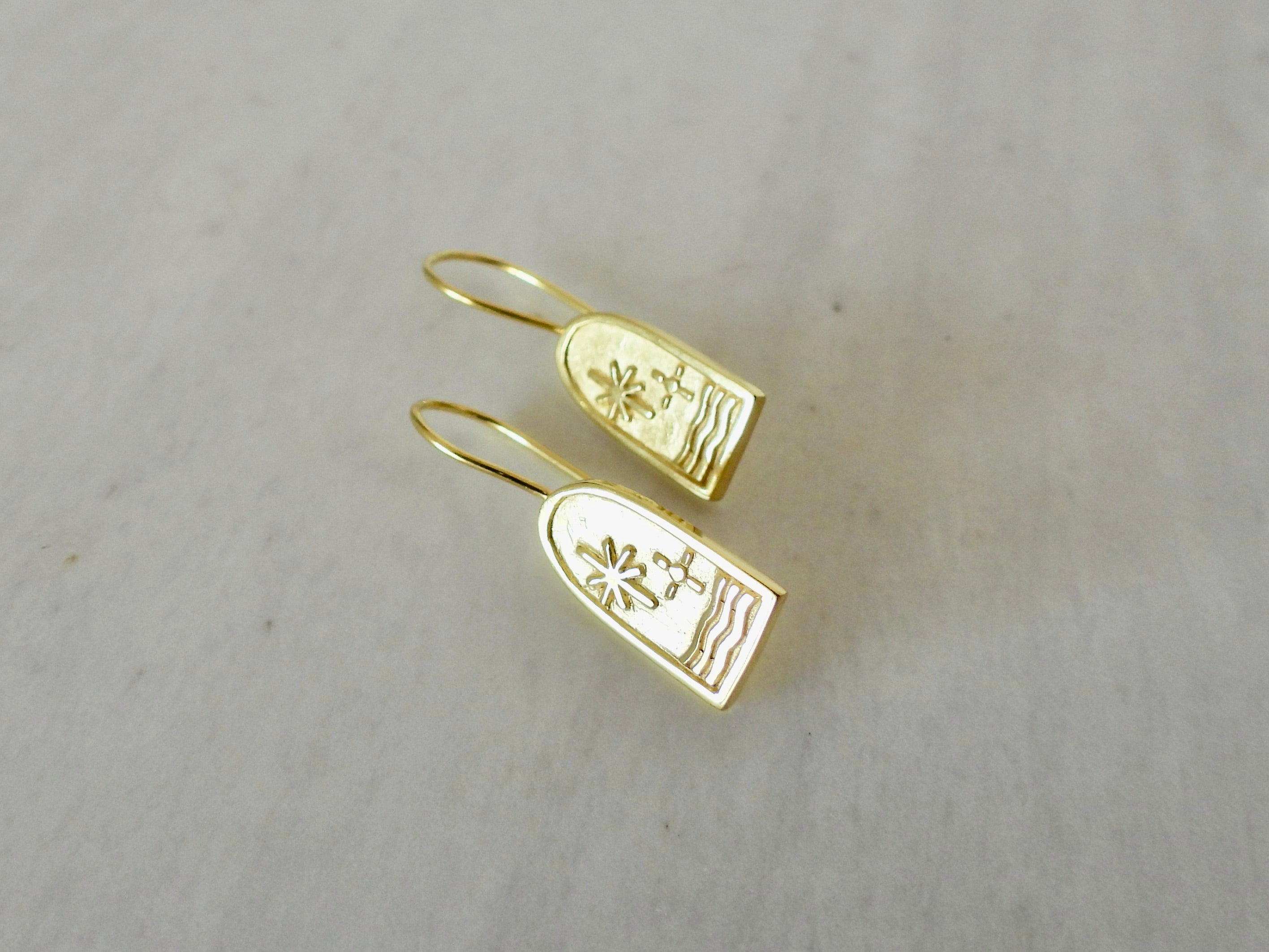 DUSK HOOK EARRINGS