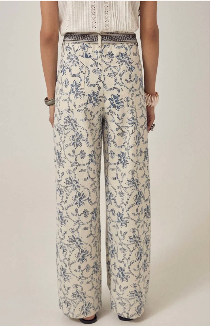 Maison Hotel Simone Pant White Fuji